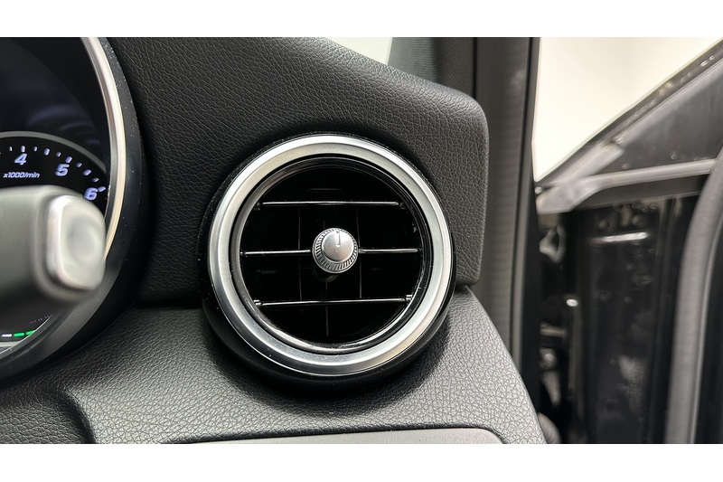 Mercedes-Benz C Class C200 MHEV EQ Boost AMG Line - U3131
