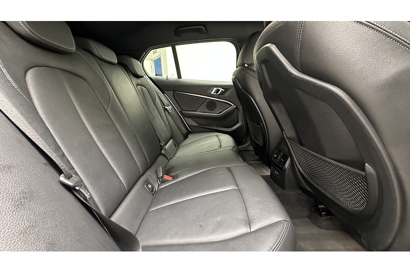 BMW 1 Series 118I M Sport - U3143