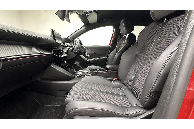 Peugeot E-208 GT - U3145