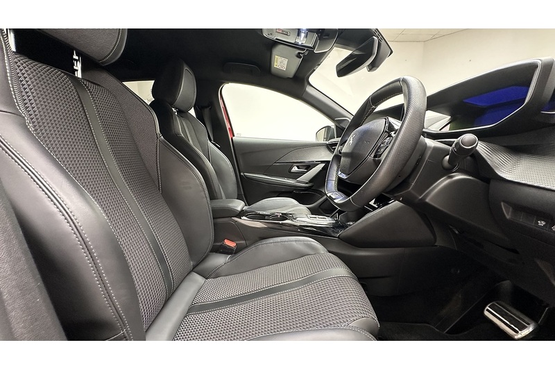 Peugeot E-208 GT - U3145