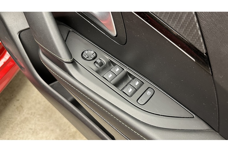 Peugeot E-208 GT - U3145