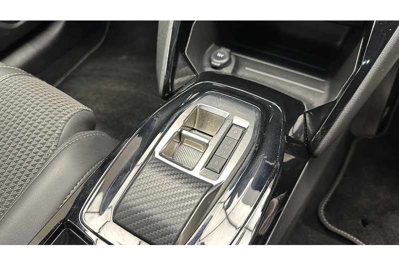 Peugeot E-208 GT - U3145