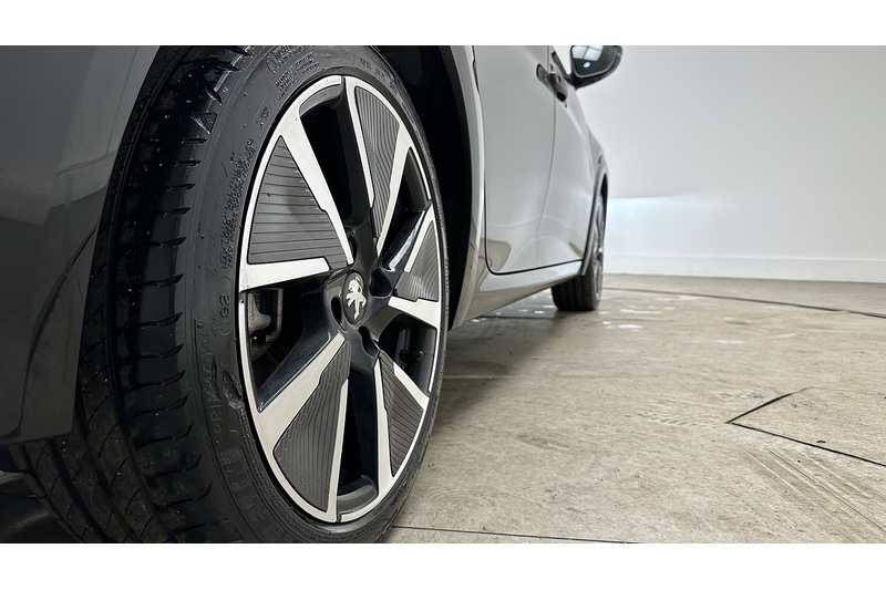 Peugeot E-208 GT - U3150