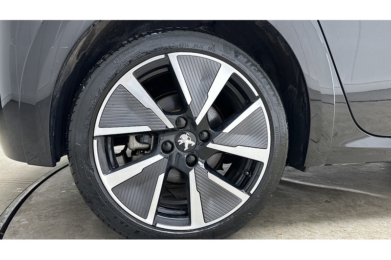 Peugeot E-208 GT - U3150