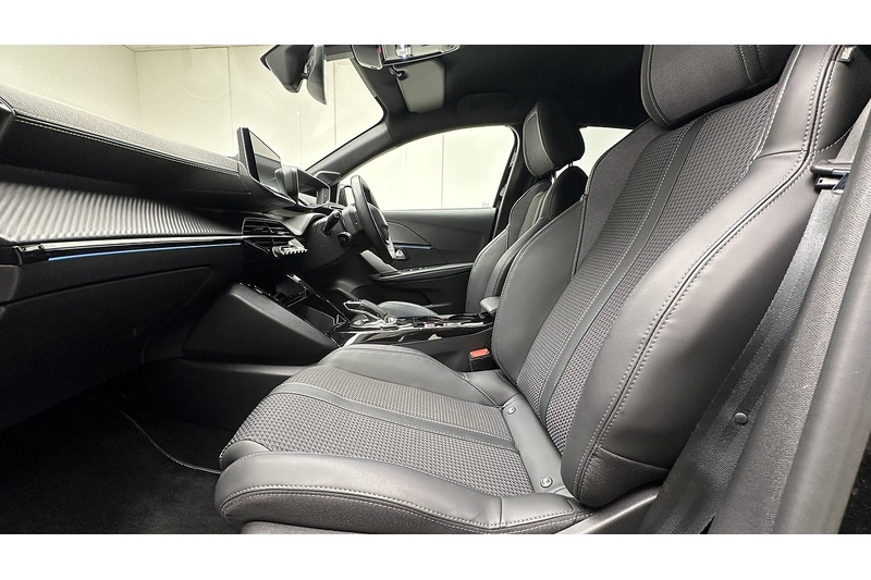 Peugeot E-208 GT - U3150