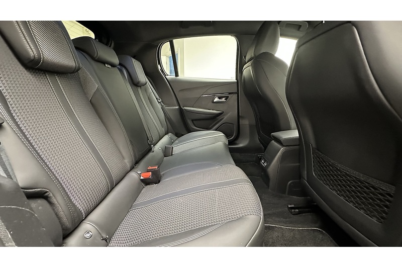 Peugeot E-208 GT - U3150