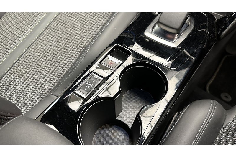 Peugeot E-208 GT - U3150