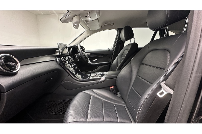 Mercedes-Benz GLC GLC250 Urban Edition - U3155