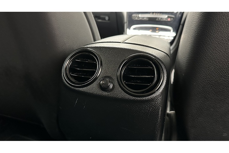 Mercedes-Benz GLC GLC250 Urban Edition - U3155