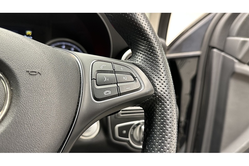 Mercedes-Benz GLC GLC250 Urban Edition - U3155