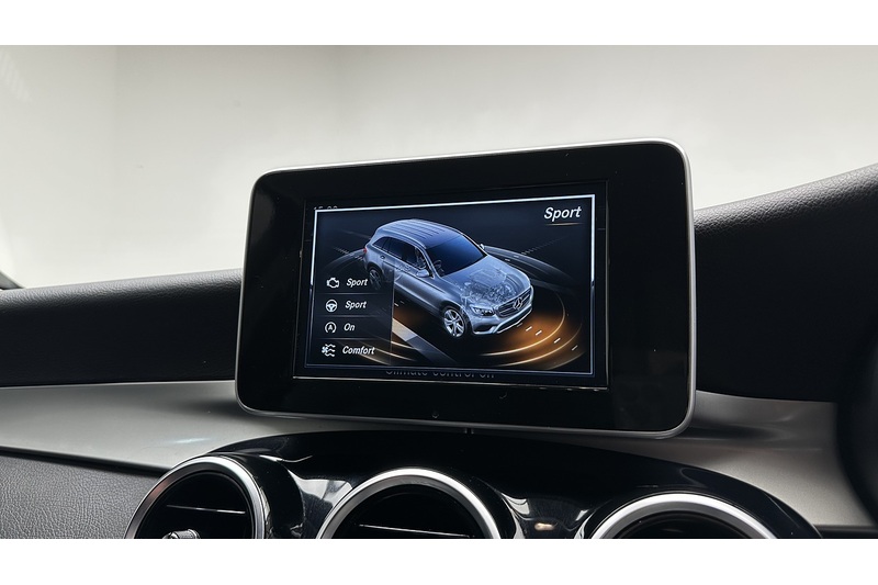 Mercedes-Benz GLC GLC250 Urban Edition - U3155