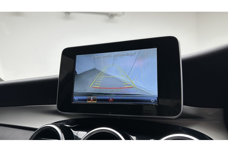 Mercedes-Benz GLC GLC250 Urban Edition - U3155