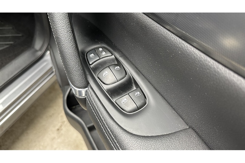 Nissan Qashqai dCi Tekna - U3156