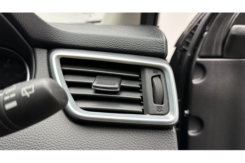 Nissan Qashqai dCi Tekna - U3156