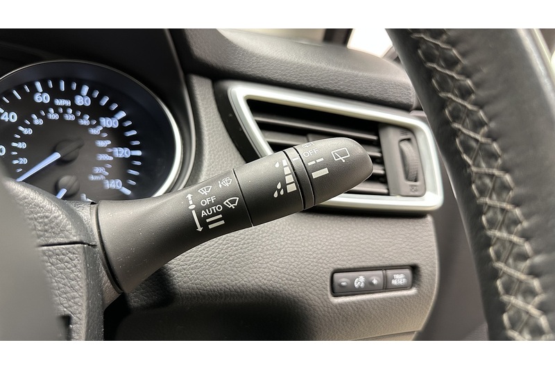 Nissan Qashqai dCi Tekna - U3156