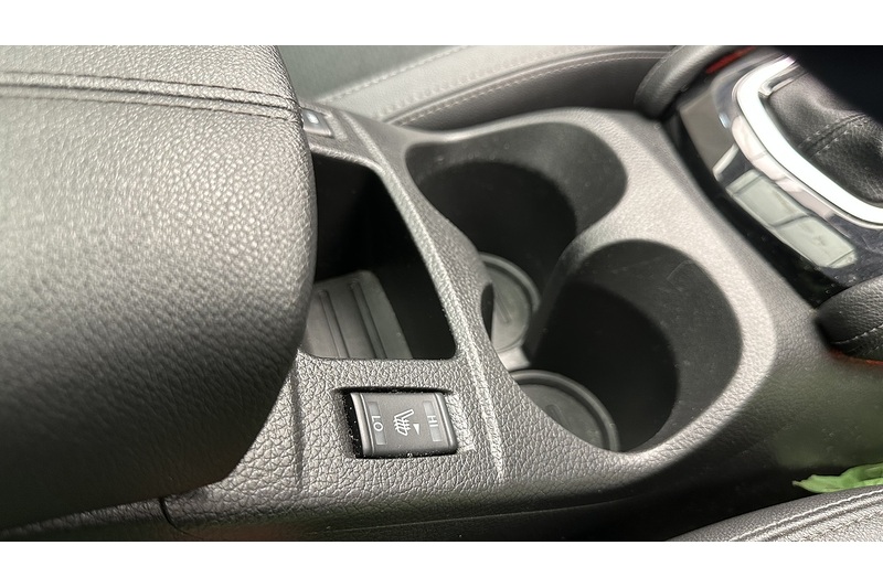 Nissan Qashqai dCi Tekna - U3156