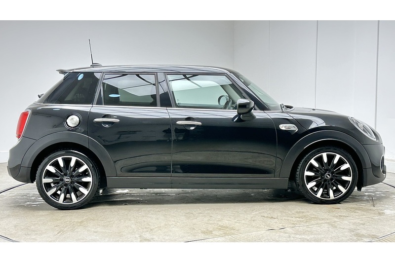 MINI Hatch Cooper S Exclusive - U3166