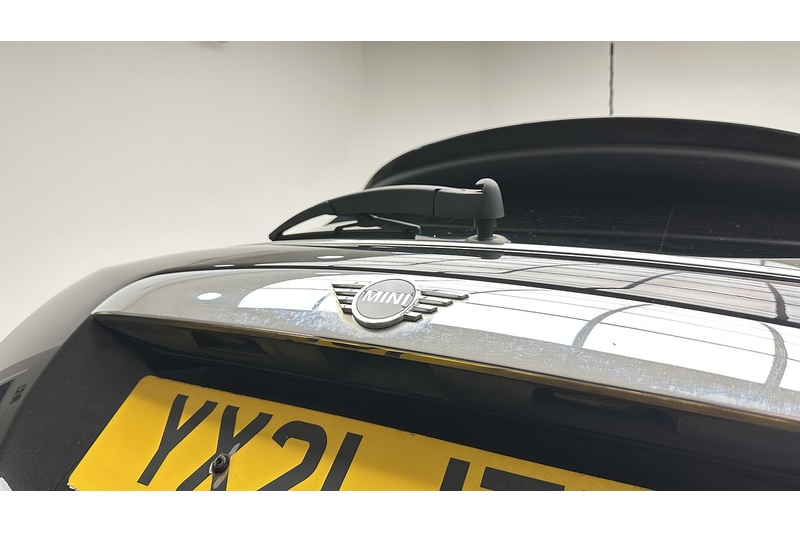 MINI Hatch Cooper S Exclusive - U3166