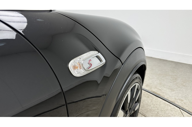 MINI Hatch Cooper S Exclusive - U3166