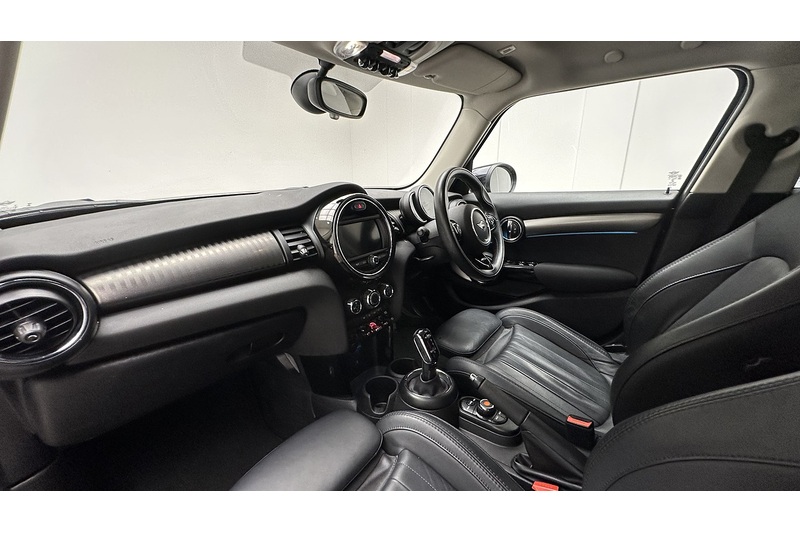 MINI Hatch Cooper S Exclusive - U3166