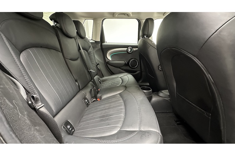 MINI Hatch Cooper S Exclusive - U3166