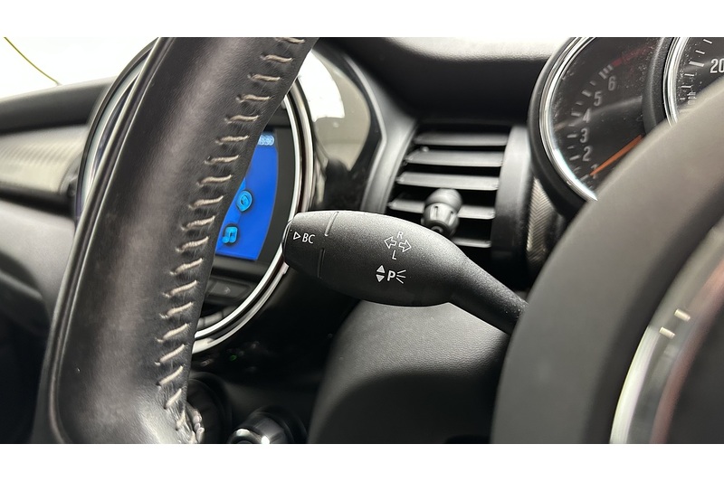 MINI Hatch Cooper S Exclusive - U3166