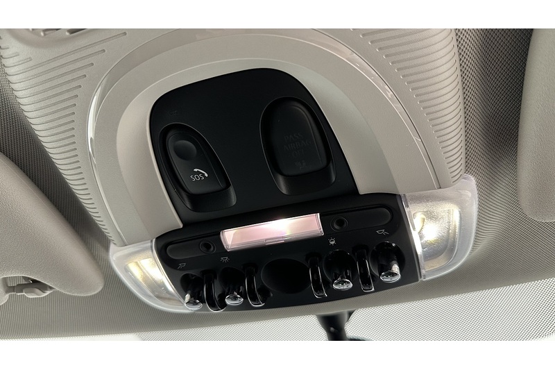 MINI Hatch Cooper S Exclusive - U3166