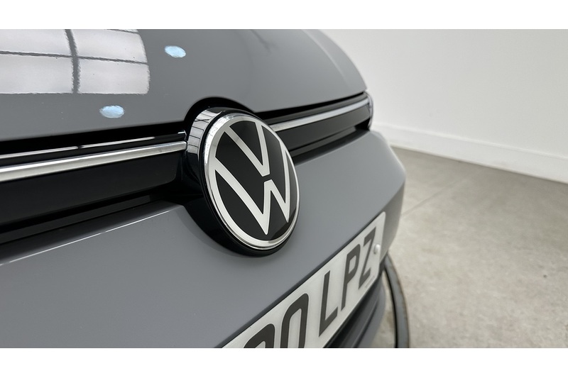 Volkswagen Golf TSI Life - U3176
