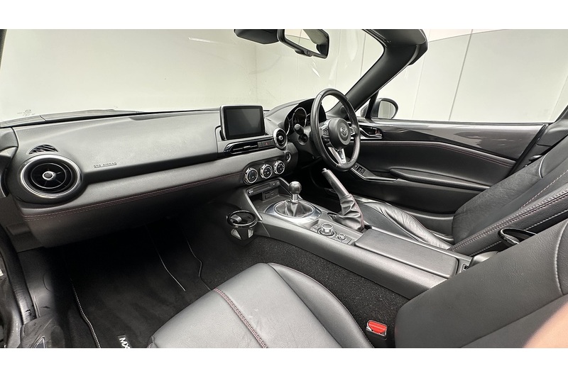 Mazda MX-5 RF SKYACTIV-G Sport Nav - U3177