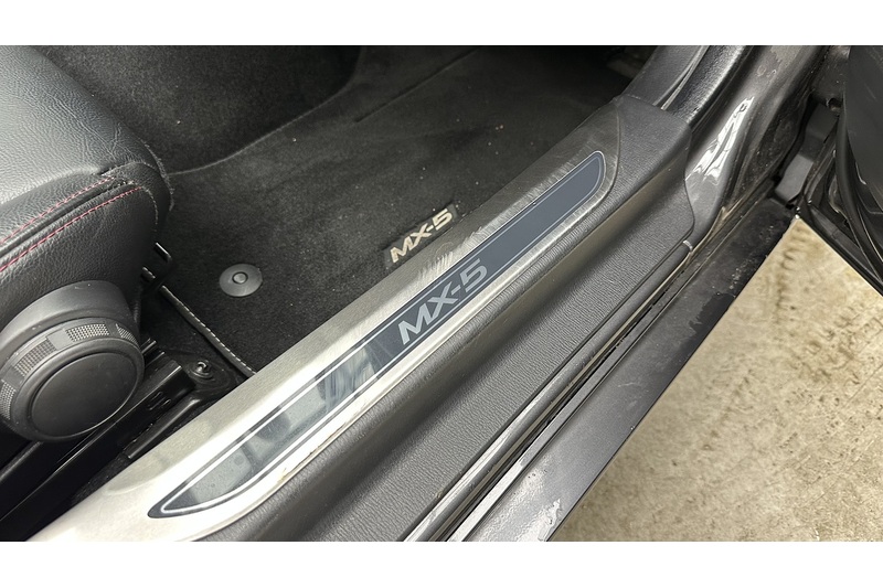 Mazda MX-5 RF SKYACTIV-G Sport Nav - U3177