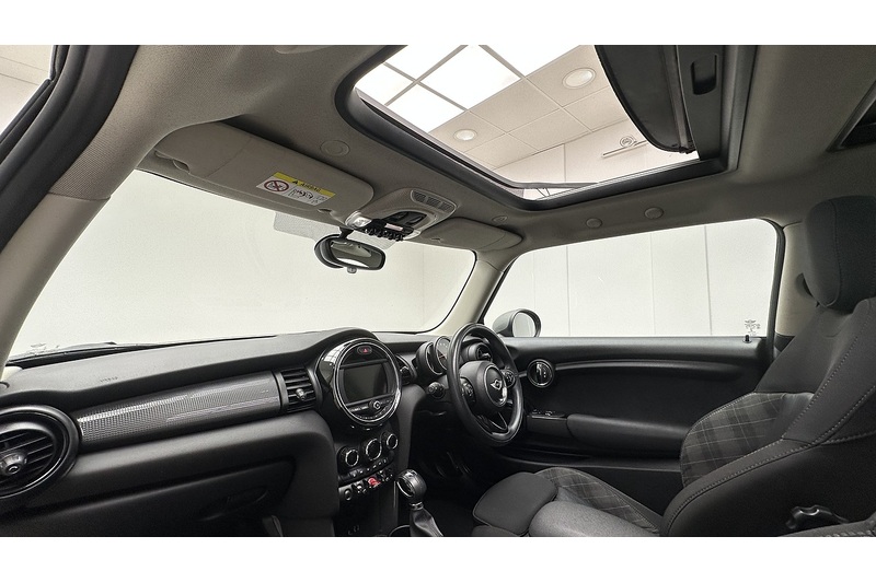 MINI Hatch Cooper - U3180
