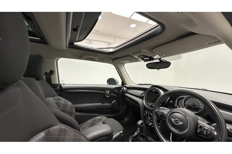 MINI Hatch Cooper - U3180