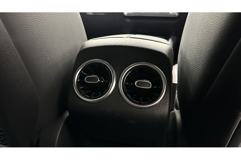 Mercedes-Benz EQA EQA 250 AMG Line - U3185