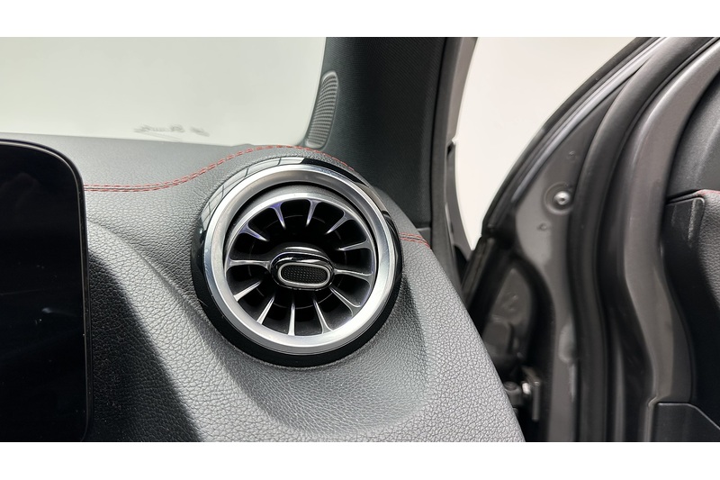 Mercedes-Benz EQA EQA 250 AMG Line - U3185