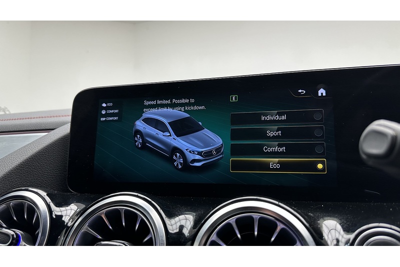 Mercedes-Benz EQA EQA 250 AMG Line - U3185