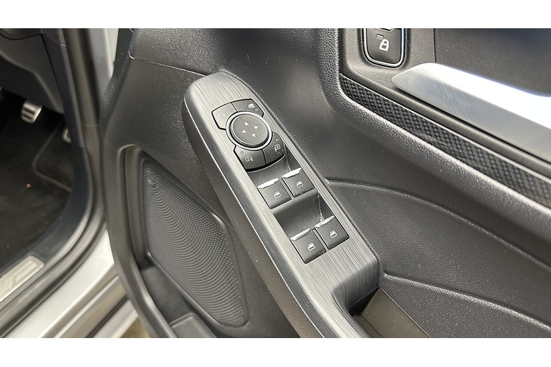 Ford Kuga EcoBlue ST-Line Edition - U3188