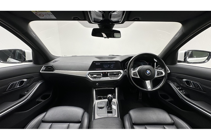 BMW 3 Series 320i M Sport - U3191