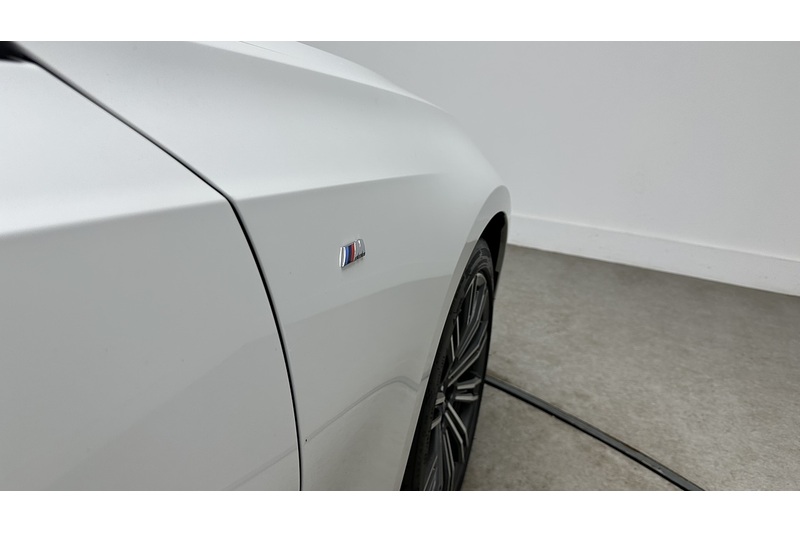 BMW 3 Series 320i M Sport - U3191