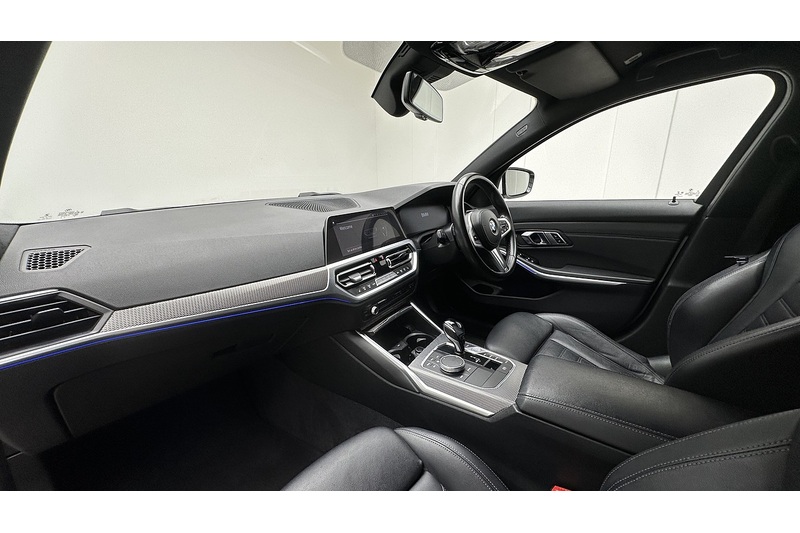 BMW 3 Series 320i M Sport - U3191
