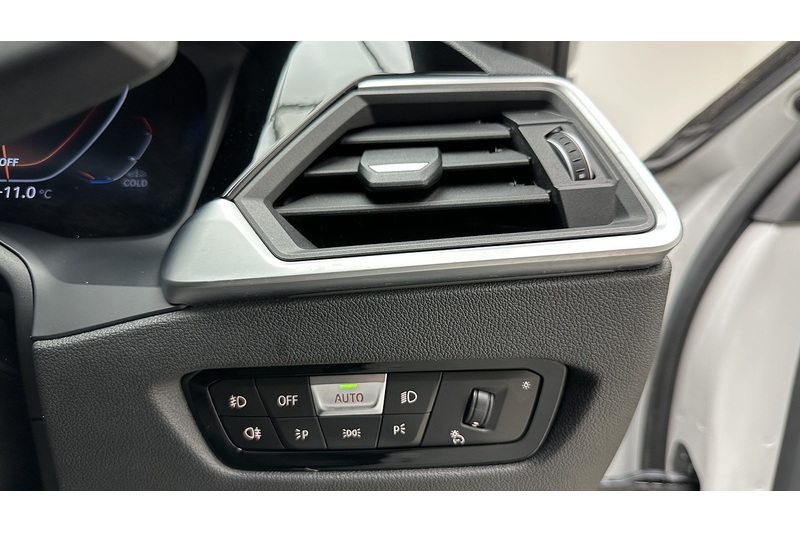 BMW 3 Series 320i M Sport - U3191