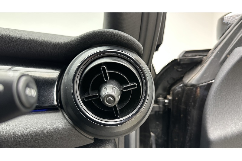 MINI Electric Hatch Cooper SE Level 2 - U3193