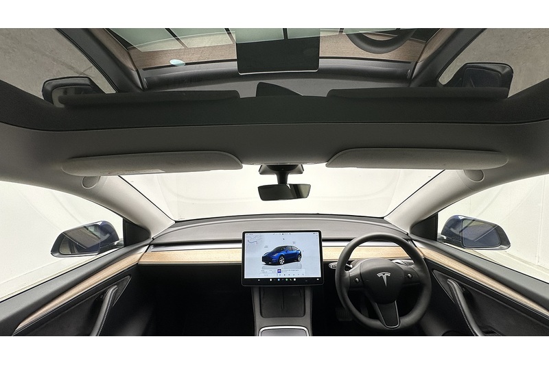 Tesla Model Y  - U3198