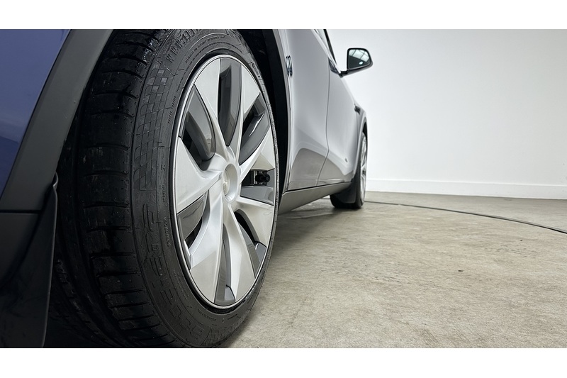 Tesla Model Y  - U3198