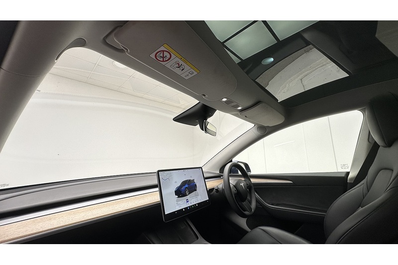 Tesla Model Y  - U3198