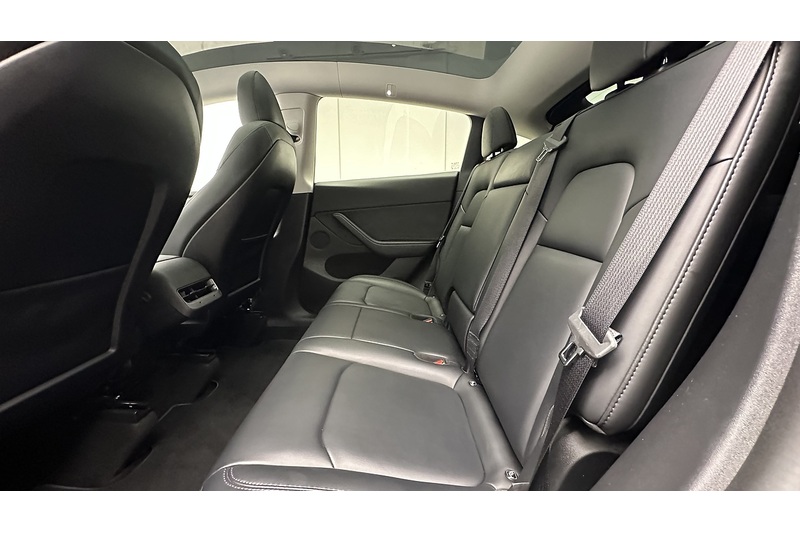 Tesla Model Y  - U3198