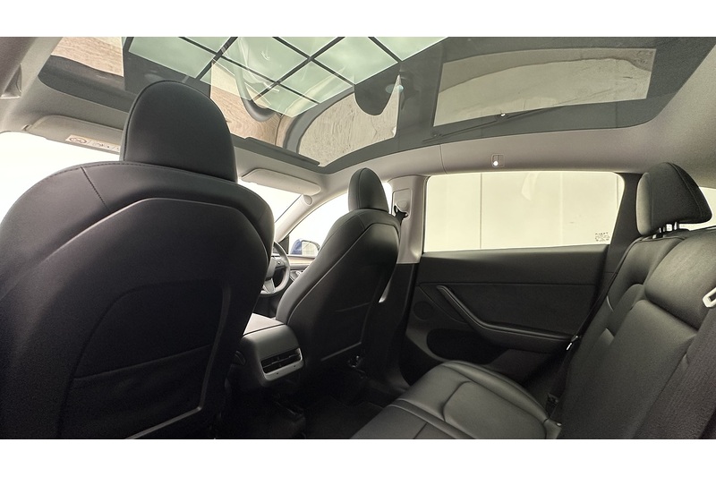 Tesla Model Y  - U3198