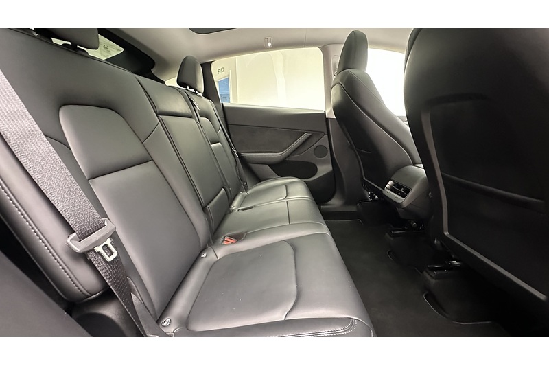 Tesla Model Y  - U3198