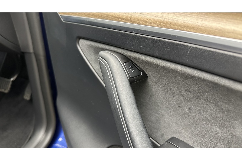 Tesla Model Y  - U3198