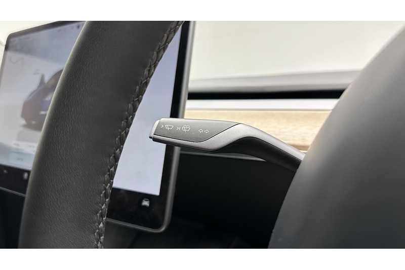 Tesla Model Y  - U3198