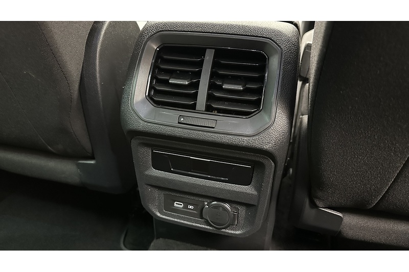 Volkswagen Tiguan TSI Life - U3200